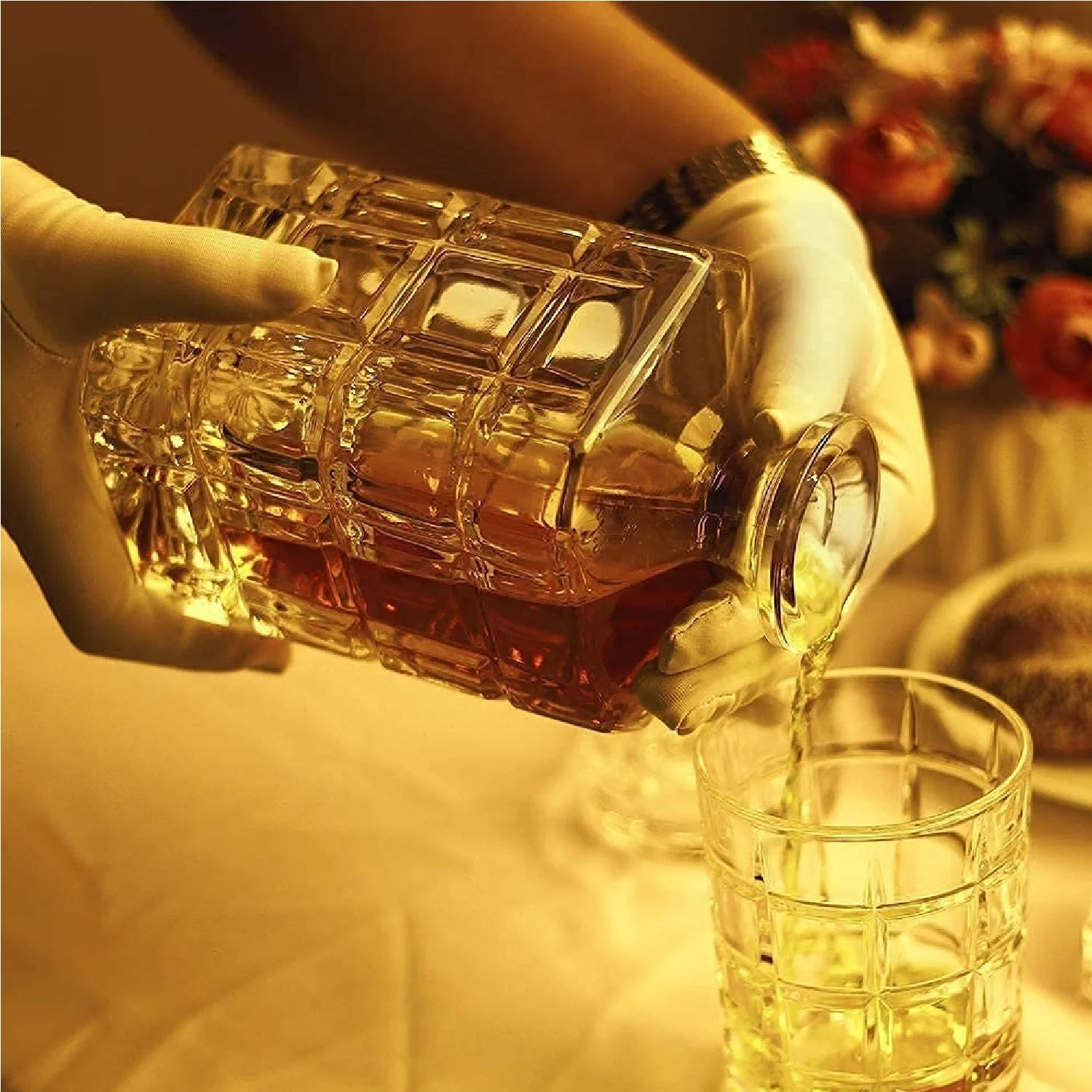 Square Cube Cut Whiskey Decanter, 900ml - Image 3